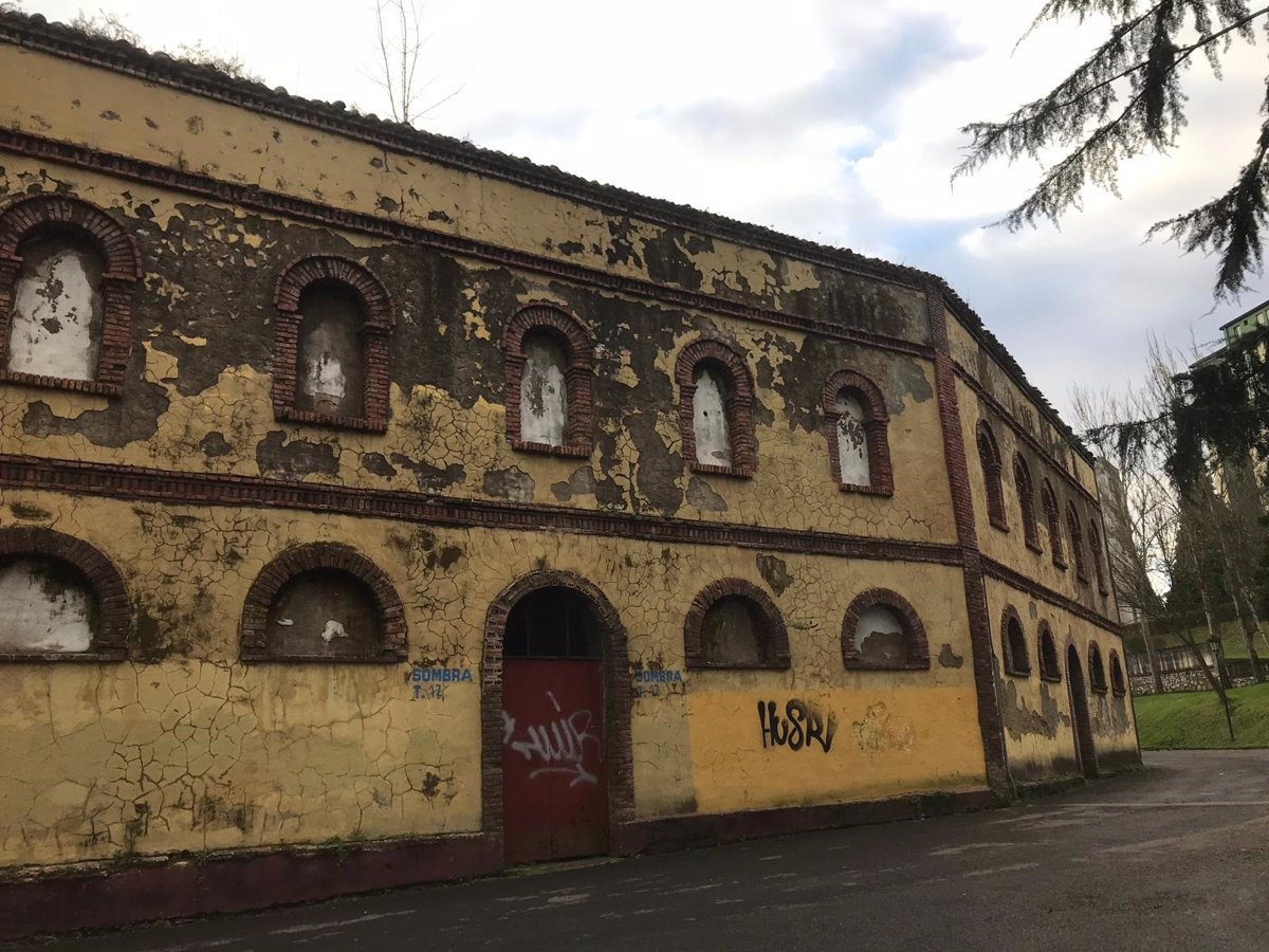 Vox pregunta al Ayuntamiento de Oviedo por la demora en la licitación de la reforma de la Plaza de Toros