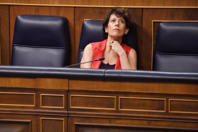 La ministra de Inclusión, Elma Siaz, durante una sesión de control al Gobierno, en el Congreso de los Diputados, a 21 de mayo de 2025, en Madrid (España). Durante la sesión de control, los grupos parlamentarios PP y VOX, han preguntado al Gobierno por su 
