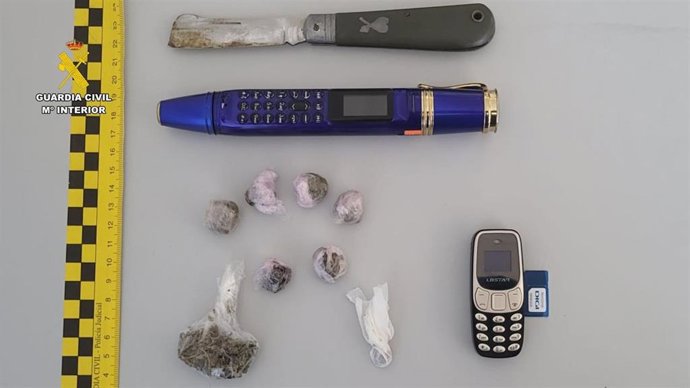 Droga y objetos intervenidos