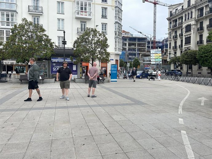 Ingleses en Santander.-