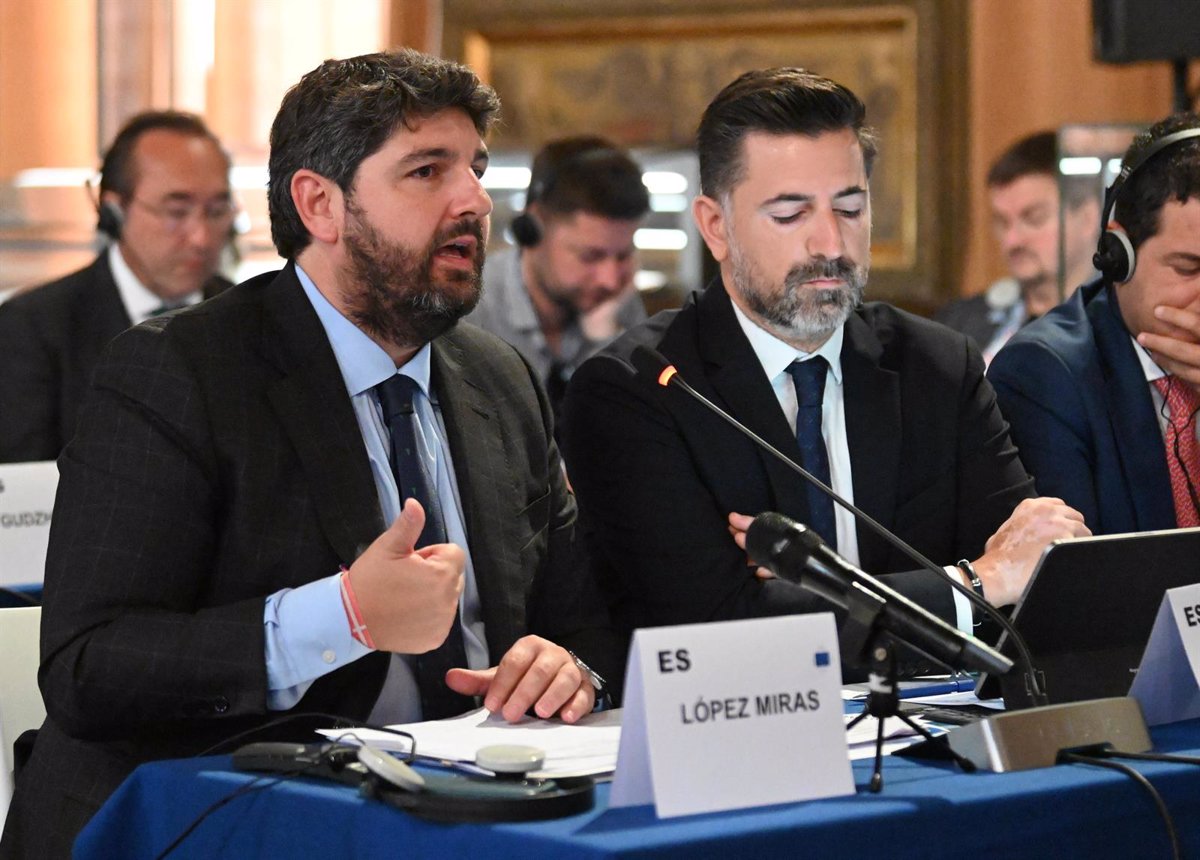 López Miras defiende la necesidad de que se impulsen planes hidrológicos nacionales y apuesta por el Tajo-Segura