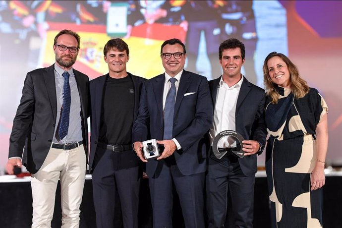 El Spain SailGP Team y la Foiling Base Cádiz, ganadores de los Foiling Awards 2025.