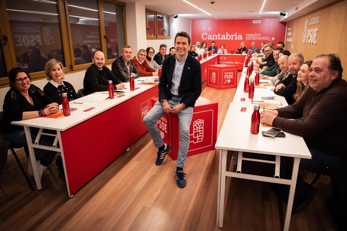 El PSOE forma una lista  de unidad  para el Comité Autonómico encabezada por Mercedes Carrera