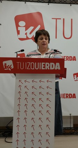 La portavoz de IU en el Parlamento, Henar Moreno, en comparecencia de prensa