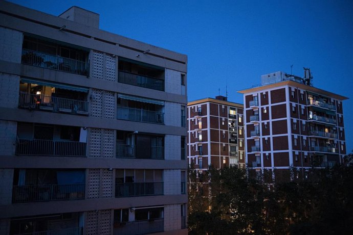 Las calles de la ciudad sin luz durante el apagón, a 28 de abril de 2025, en Barcelona, Catalunya (España).