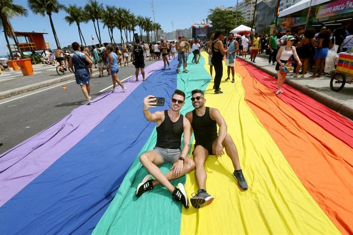 Archivo -  LGBTQIA+ Pride Parade en la playa de Copacabana Beach 2024