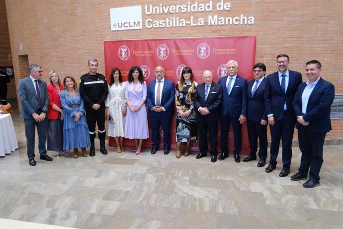 El Consejo Social de la Universidad de Castilla-La Mancha entrega los premios 'Reconocimientos' en Albacete.