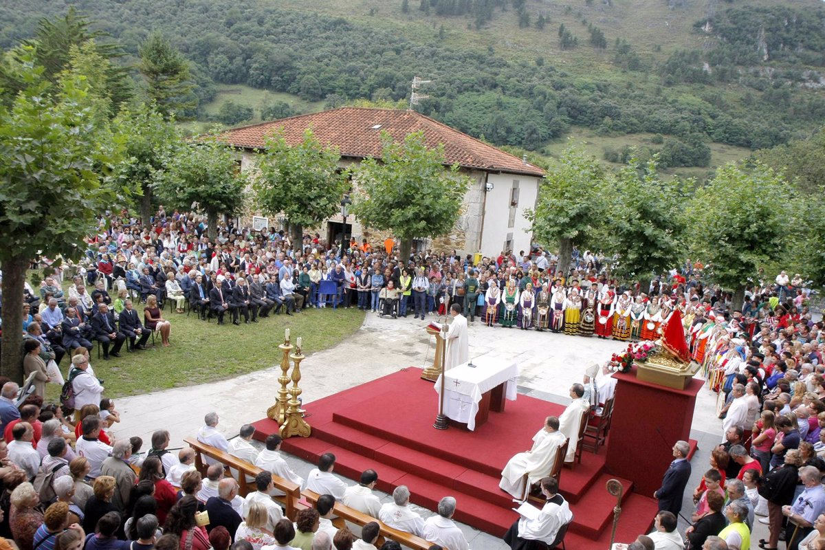 La Diócesis de Santander y la Orden Trinitaria crearán una fundación para potenciar el Santuario de la Bien Aparecida