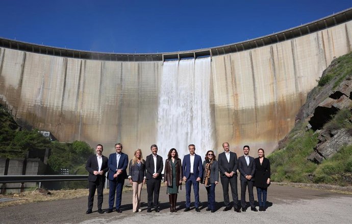 Consejo de Gobierno en el embalse de El Atazar