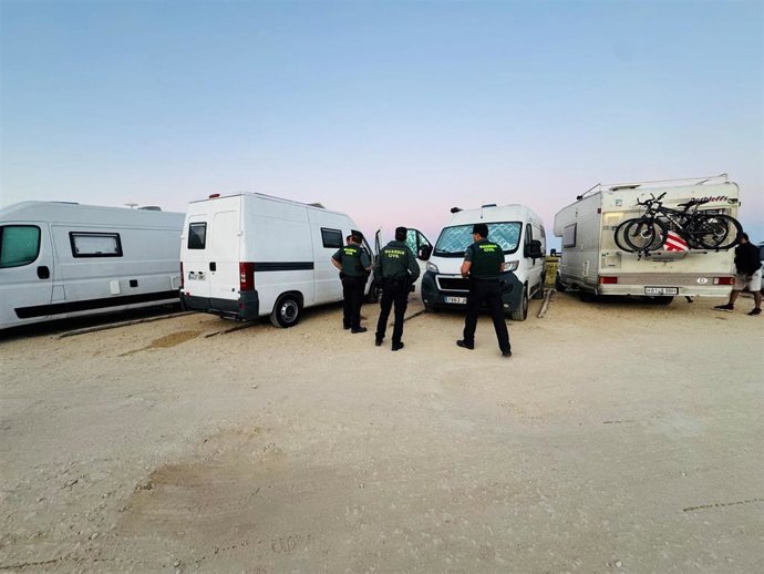 Acampada ilegal en Tarifa.