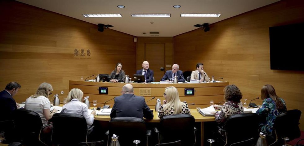 Comissió dEconomia, Pressupostos i Hisenda