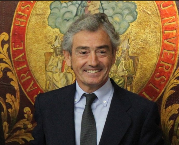 El presidente ejecutivo y fundador del Grupo Konecta, José María Pacheco en la Universidad de Sevilla