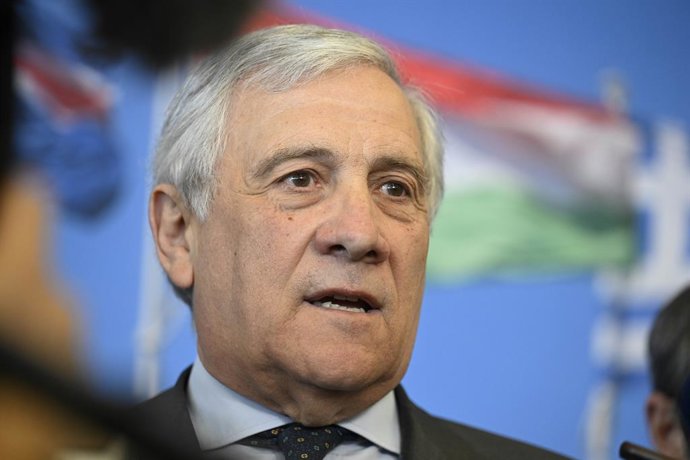 Archivo - Arquivo - 4 de abril de 2025, Bruxelas, Bélgica: Antonio Tajani, Ministro das Relações Exteriores da Itália, dá uma coletiva de imprensa na sede da OTAN em Bruxelas, Bélgica, em 4.04.2025, após a conclusão da reunião do Conselho do Atlântico Nor