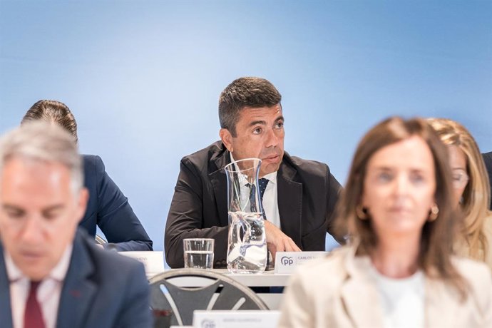 El president de la Generalitat, Carlos Mazón, durant  la reunió de la Junta Directiva Nacional del Partit Popular (PP) en la seu de carrer Gènova