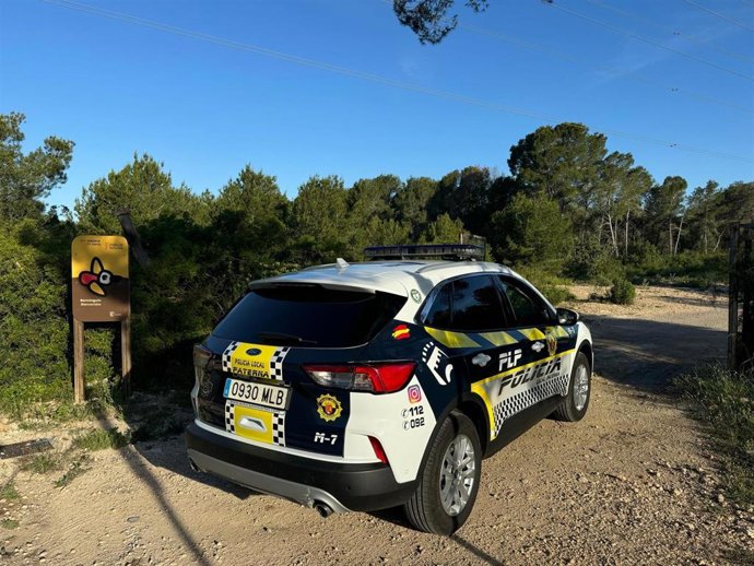 La Policía Local de Paterna intercepta y sanciona a los autores de depositar un vertido ilegal de 2 toneladas