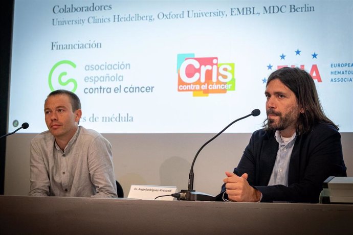 Los investigadores Lars Velten (CRG) y Alejo Rodríguez-Fraticelli (IRB Barcelona) han coliderado el estudio.