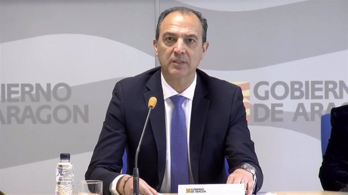 Archivo - El consejero de Sanidad, José Luis Bancalero.
