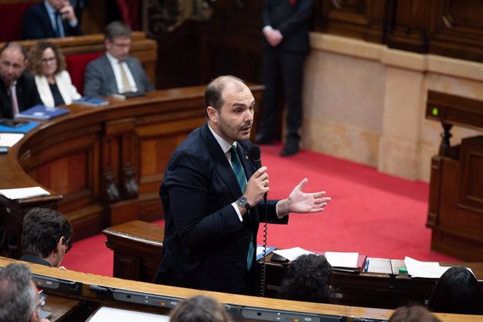 Archivo - El conseller de Presidència de la Generalitat, Albert Dalmau