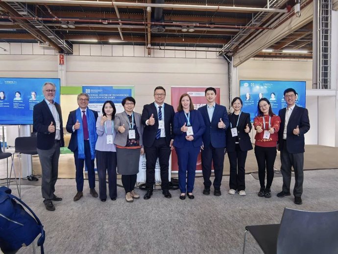 Yili attends the 57th ESPGHAN Annual Meeting