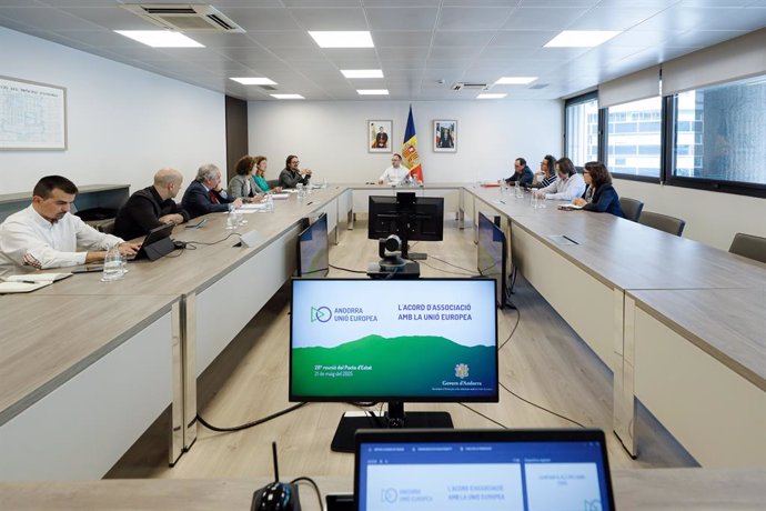 Un instant de la reunió del pacte d'Estat per a l'acord amb la UE.