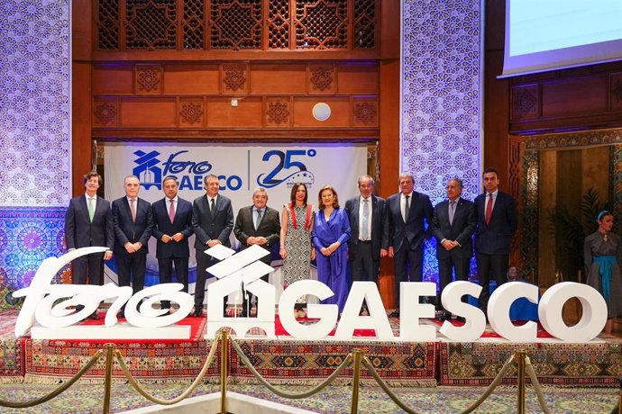 Foto familiar de empresarios e instituciones que han asistido al Foro Gaesco.