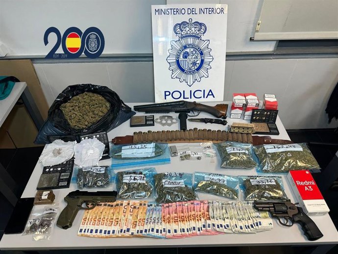 Policía Nacional detiene a 4 individuos por vender droga en una asociación cannábica de Cartagena