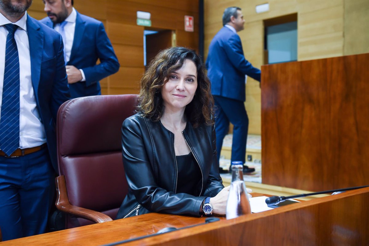 Ayuso carga contra la  nueva caja oscura  del PSOE que implica a Santos Cerdán:  Todo queda en casa 