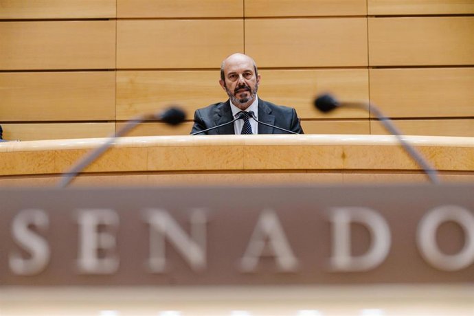 El presidente del Senado, Pedro Rollán, durante una sesión de control al Gobierno, en el Senado, a 20 de mayo de 2025, en Madrid (España). 