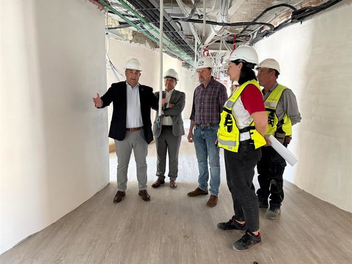 Visita a las obras de la Residencia de Mayores 'La Orden' de Huelva.