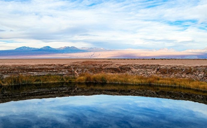 El nuevo material que podría abrir la puerta a nuevas formas de recolectar agua del aire en regiones áridas