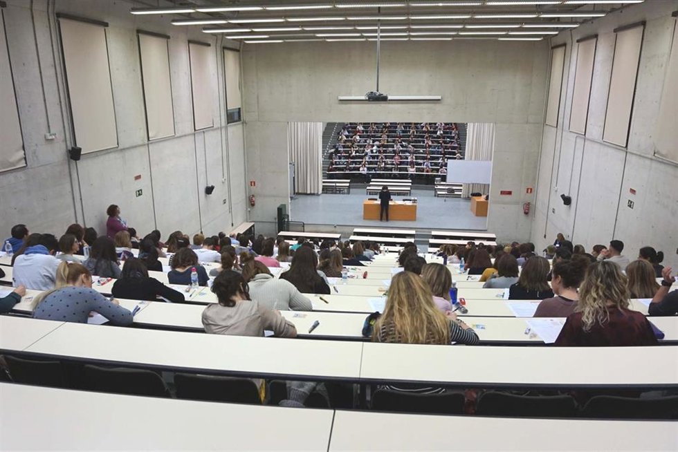 Imagen de un examen de oposición.