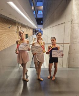 Dos bailarinas de la escuela vallisoletana Danza Abierta obtienen el primer prumesto en la final del Campeonato Nacional.
