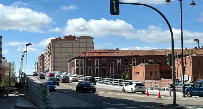 El viaducto de Arco de Ladrillo, con los cuatro carriles reabiertos al tráfico este jueves 22 de mayo.