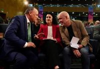 Navarro espera que no haya una "táctica para ahogar" a la Comunitat con el FLA y afea "falta de sensibilidad" a Montero