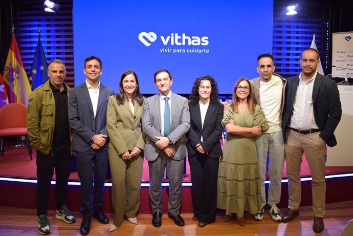 Foto de familia 'I Jornada de Cuidados', organizada por Vithas.