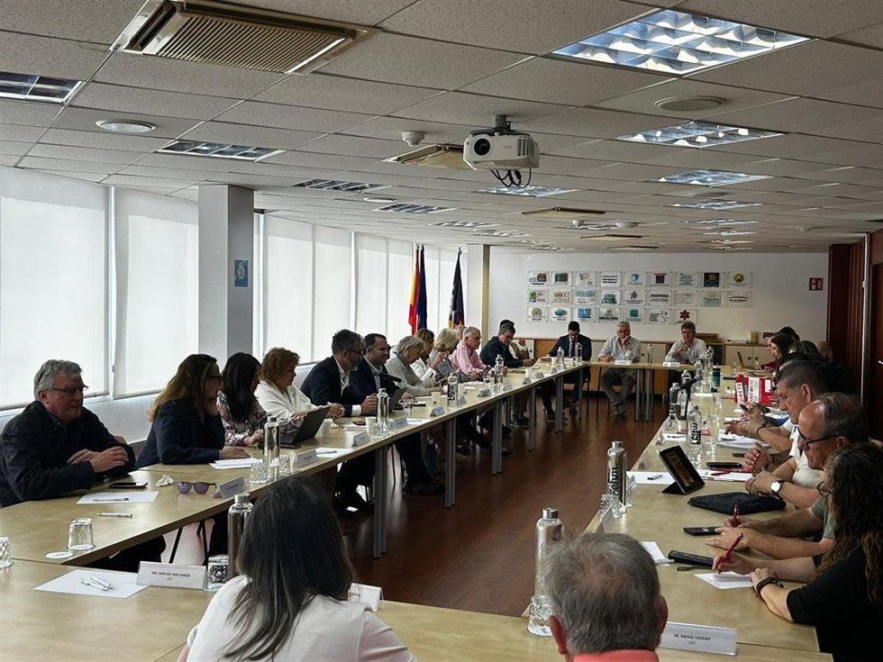 Patronales y sindicatos se reúnen este jueves en la sede de la FEHM para negociar el nuevo convenio de hostelería.
