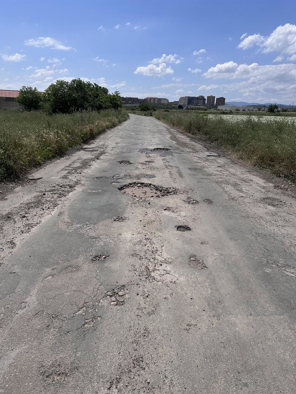 VOX Calahorra critica "el estado del pavimento de la carretera de Murillo" y lo lleva a Pleno