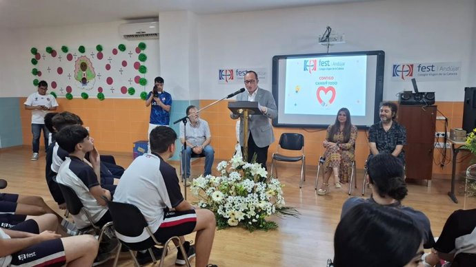 Intervención de Ayala en el CEIP Virgen de la Cabeza