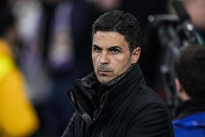 Archivo - El entrenador del Arsenal, Mikel Arteta, ante el Real Madrid. 