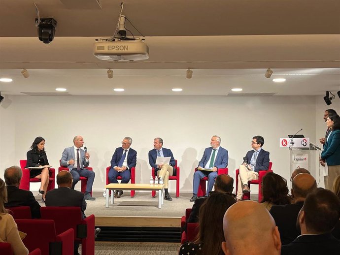 Momento del encuentro empresarial Puerto de Málaga - Córdoba