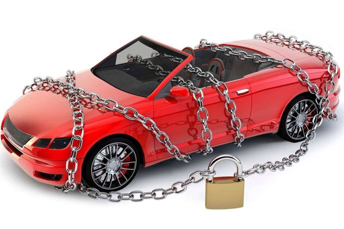 Muchos jóvenes enfrentan obstáculos a la hora de contratar el seguro del automóvil, solo por su edad