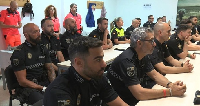 Formación en soporte vital básico a miembros de las Fuerzas y Cuerpos de Seguridad de Algeciras.