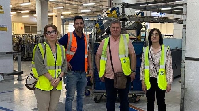 Visitas en el centro logístico de Correos de la Avenida de Pulianas