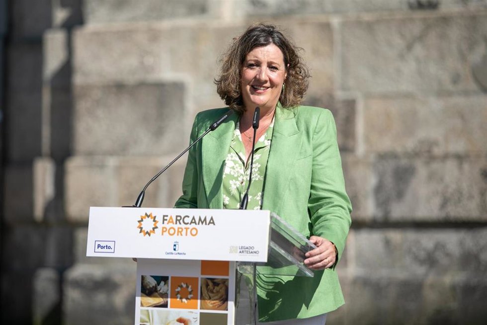 La consejera de Economía, Empresas y Empleo, Patricia Franco, durante la inauguración de Farcama.