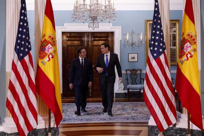 22 May 2025, US, Washington: US Secretary of State Marco Rubio (R) meets with Spanish Foreign Minister Jose Manuel Albares at the Treaty Room of the State Department in Washington. Photo: Mehmet Eser/ZUMA Press Wire/dpa