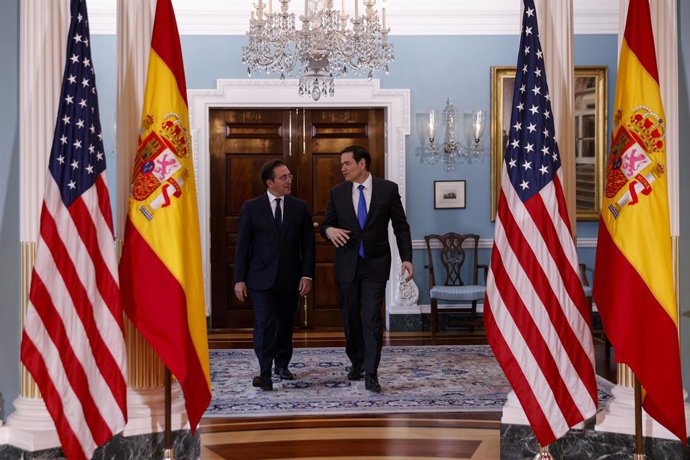 22 de maio de 2025, EUA, Washington: O Secretário de Estado dos EUA, Marco Rubio (R), se reúne com o Ministro das Relações Exteriores da Espanha, José Manuel Albares, na Sala de Tratados do Departamento de Estado em Washington. Foto: Mehmet Eser/ZUMA Pres