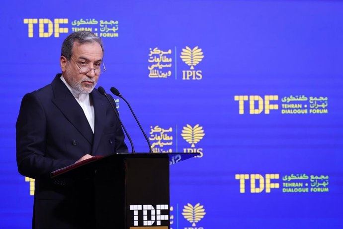 Ministro das Relações Exteriores do Irã, Abbas Araqchi, no Fórum de Diálogo de Teerã (arquivo)