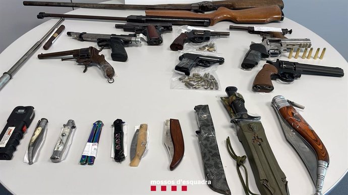 Armes localitzades en l'entrada i escorcoll
