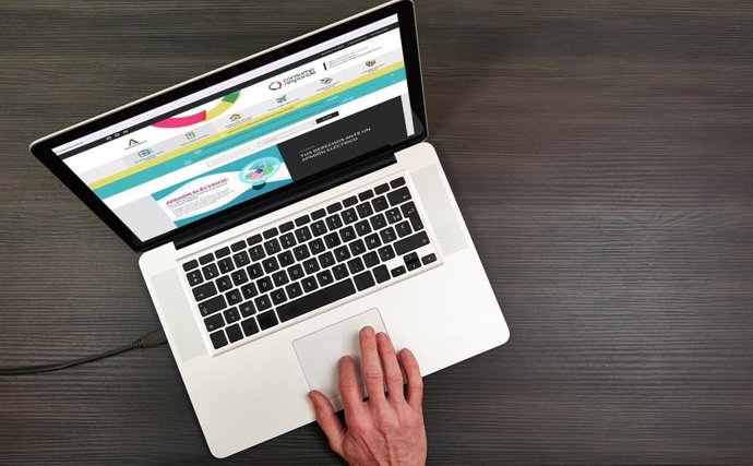 Consumo gestiona en Andalucía más de 1.000 reclamaciones al mes e inspecciona 13.000 establecimientos durante 2024.