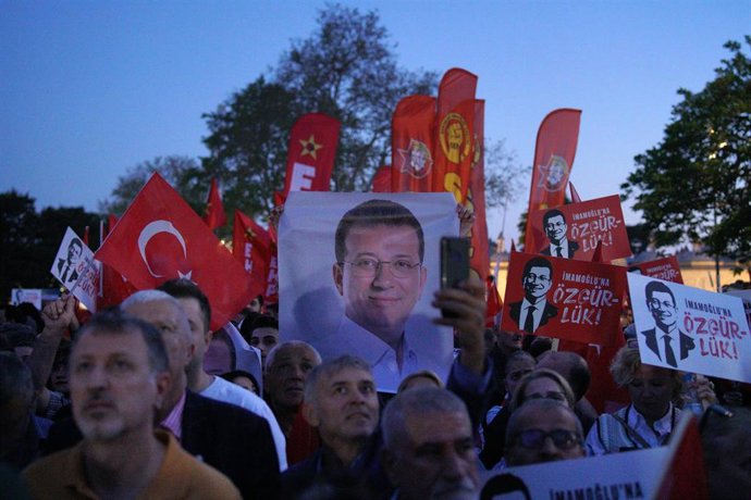Manifestación para pedir la liberación del alcalde de Estambul, Ekrem Imamoglu